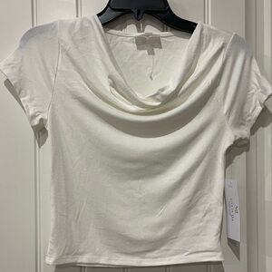 ✨Chic White Cowl Neck Tee✨